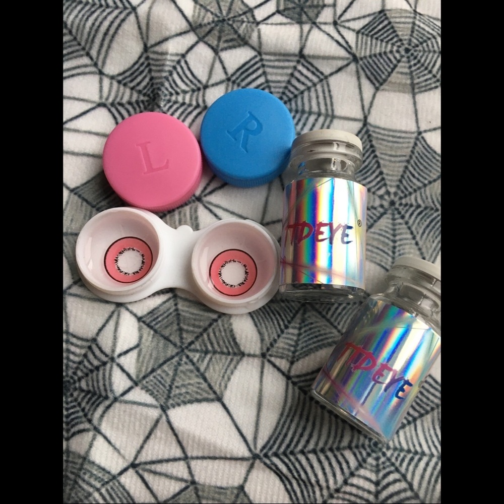 Brand new script free red circle lenses